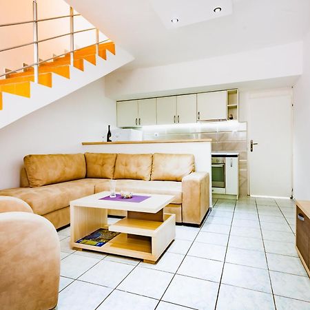 Apartments Adriatic スヴェティ・ステファン 部屋 写真