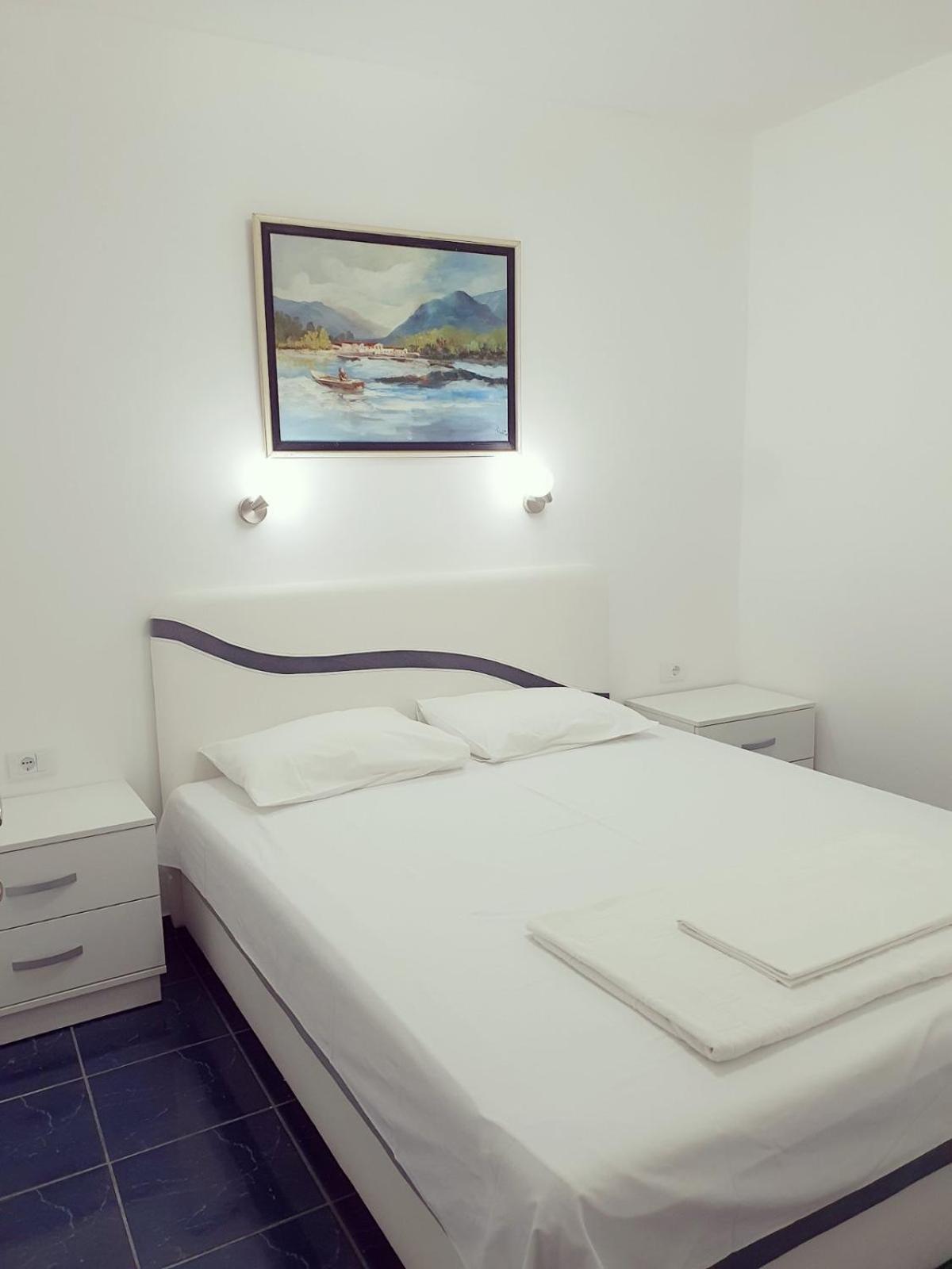 Apartments Adriatic スヴェティ・ステファン 部屋 写真