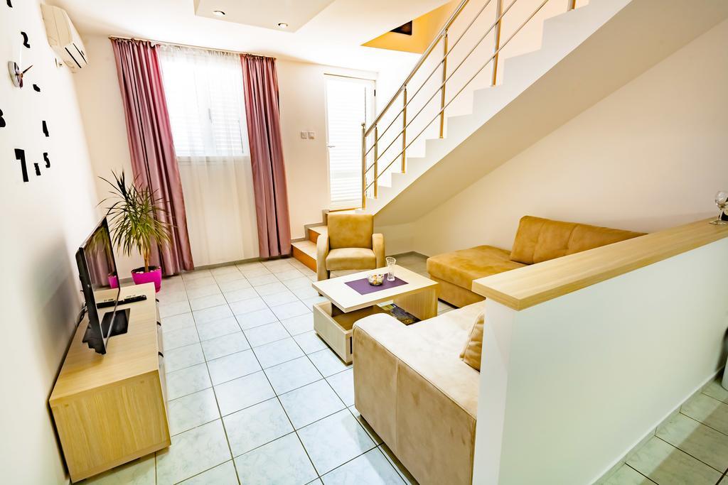 Apartments Adriatic スヴェティ・ステファン エクステリア 写真