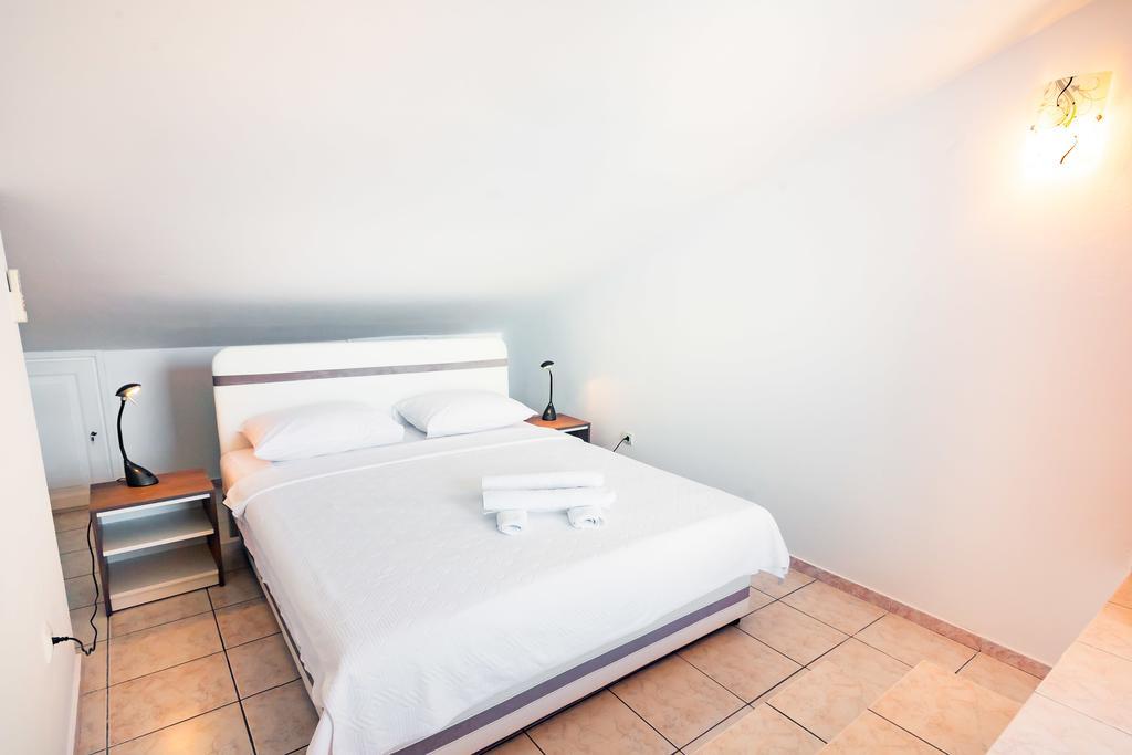 Apartments Adriatic スヴェティ・ステファン エクステリア 写真