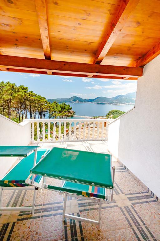 Apartments Adriatic スヴェティ・ステファン エクステリア 写真
